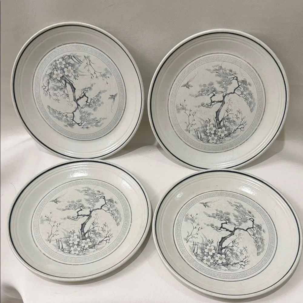 Royal Doulton Asian Dawn England White Blue Floral Porcelain 4 Dinner Plates